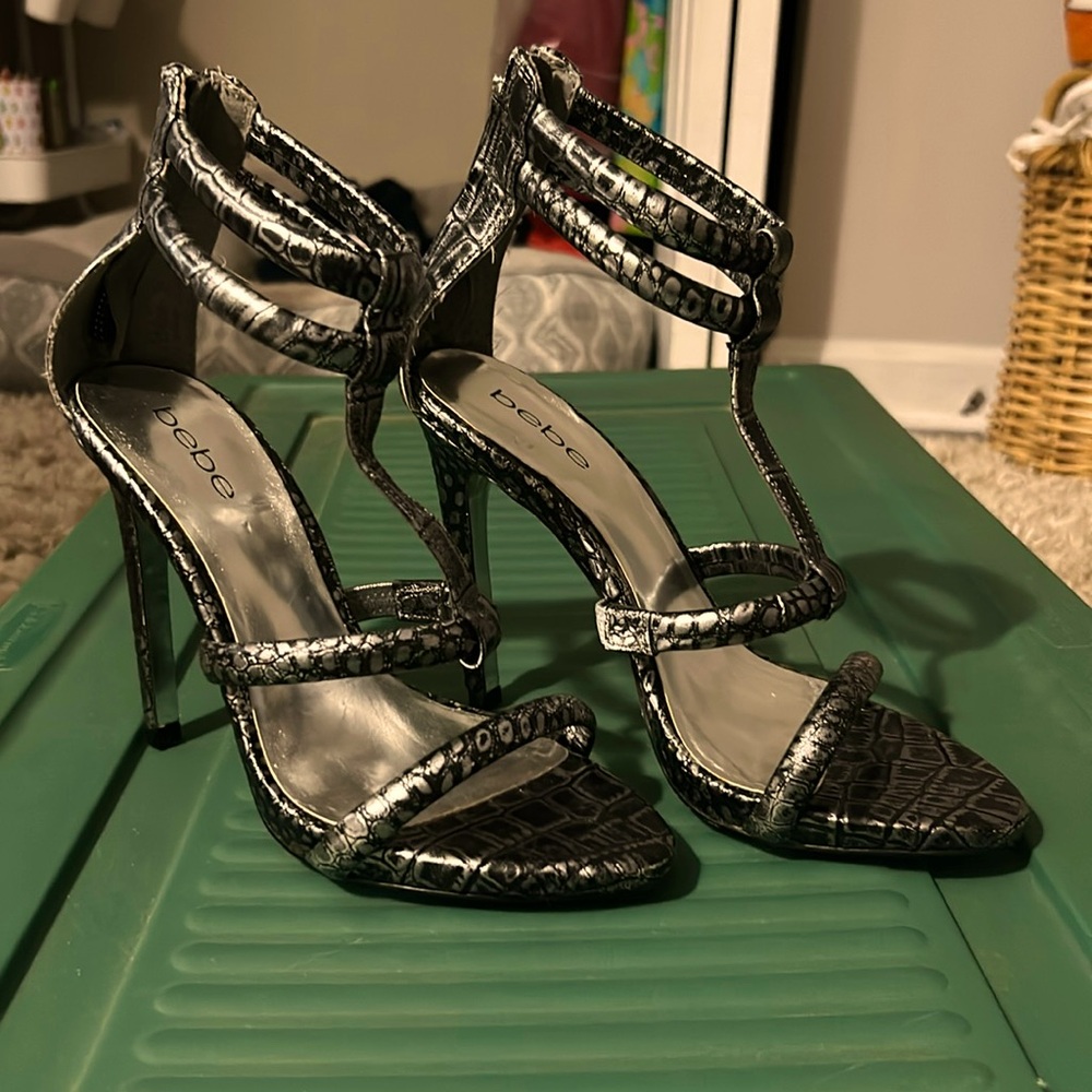 Bebe 4 1/2 high heeled strappy sandals. Excellent condition. Size 7